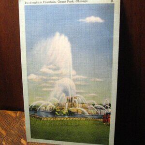 Clarence F. Buckingham Memorial Fountain 1940's Postcard